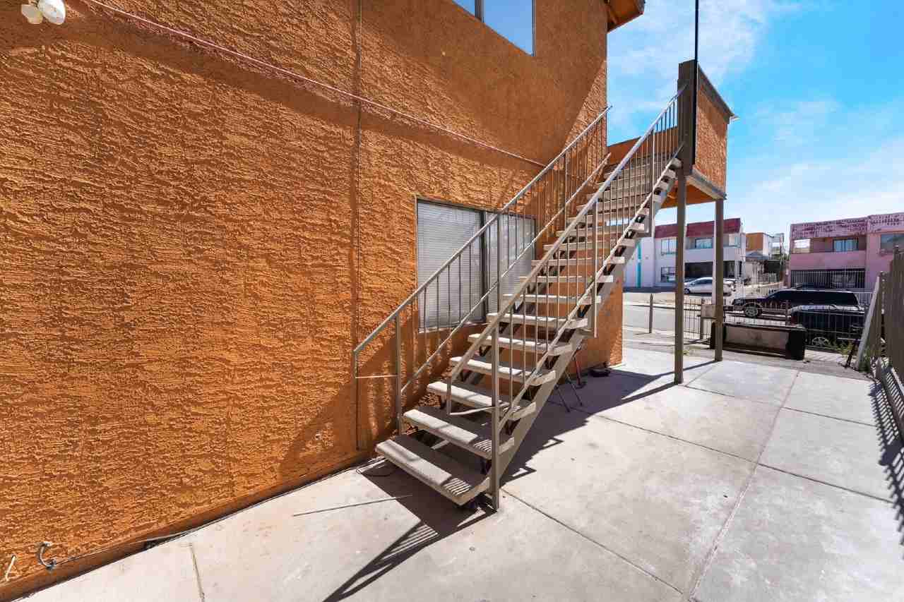 6982 Hopkins Dr Apt C - Photo 4 of 33