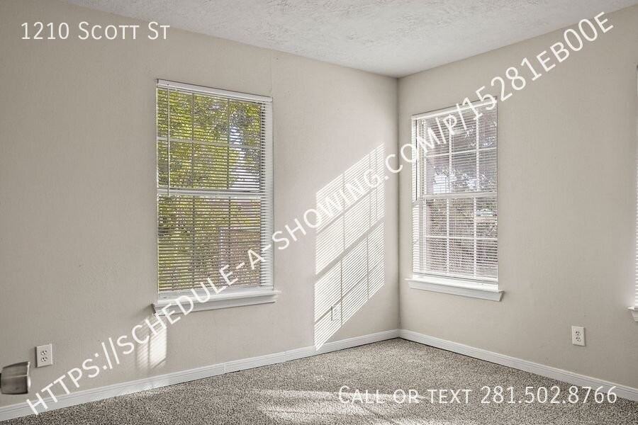 1210 Scott St - Photo 7 of 8