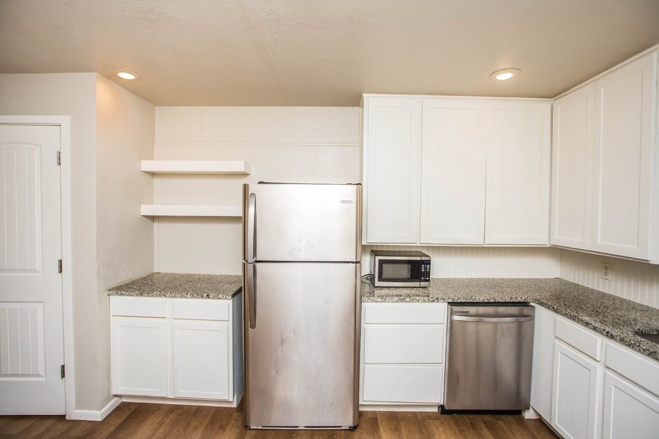 3803 35th St - Photo 6 of 50