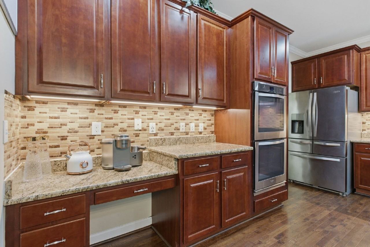 4311 Minette Ct - Photo 5 of 29
