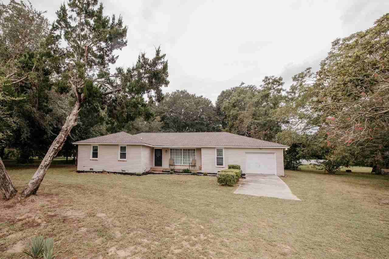1723 Folly Rd - Photo 2 of 50