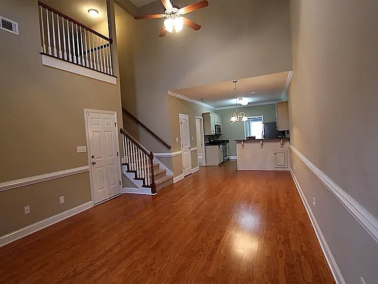 307 Buxton Ln - Photo 3 of 16