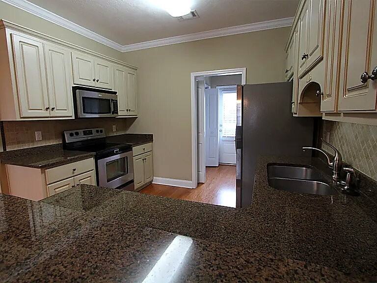 307 Buxton Ln - Photo 6 of 16