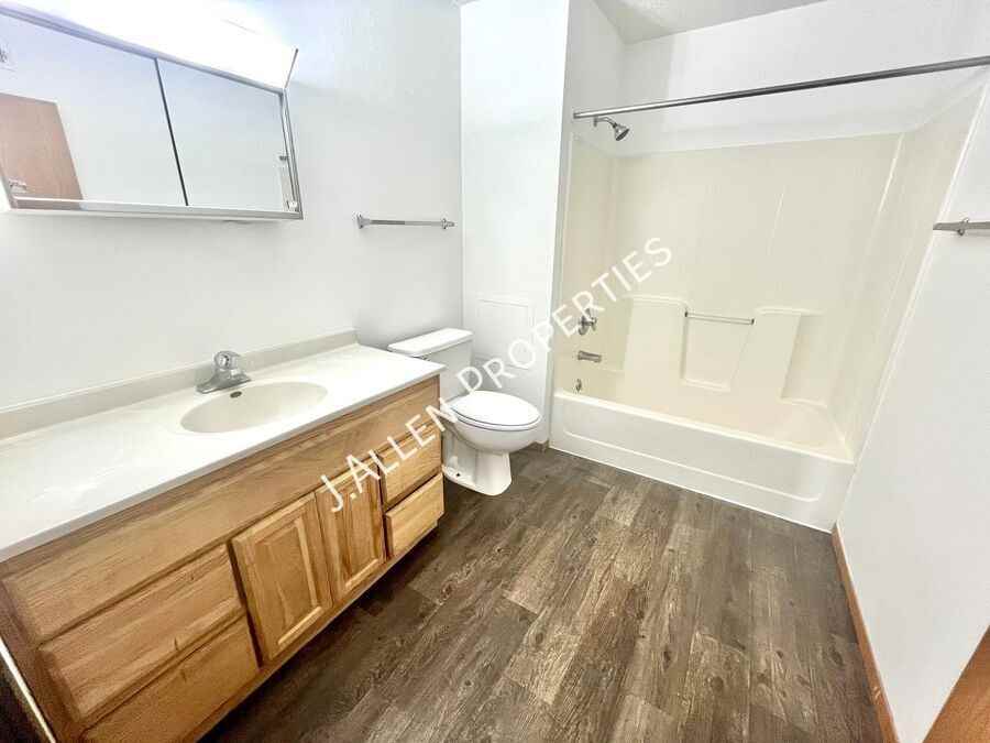 904 Riverfront Rd #18 - Photo 2 of 5