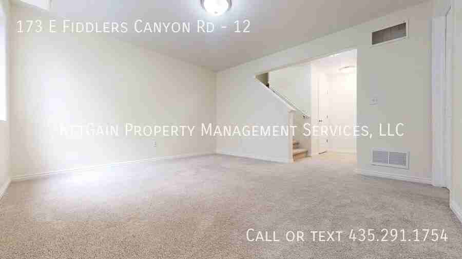 173 E Fiddlers Canyon Rd #12 - Photo 5 of 28