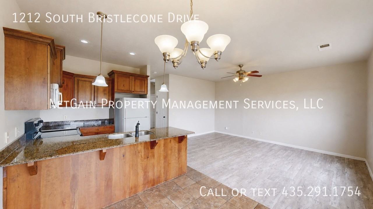 1212 S Bristlecone Dr - Photo 5 of 24
