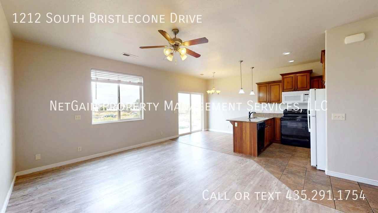 1212 S Bristlecone Dr - Photo 6 of 24