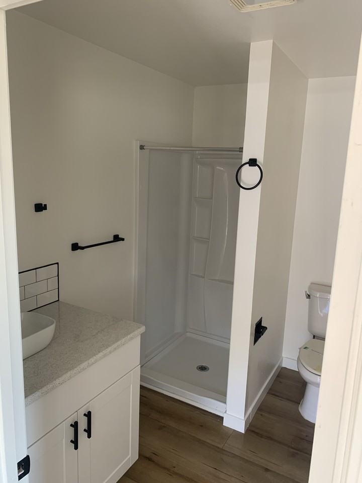 573 E Ellendale Ave - Photo 4 of 4