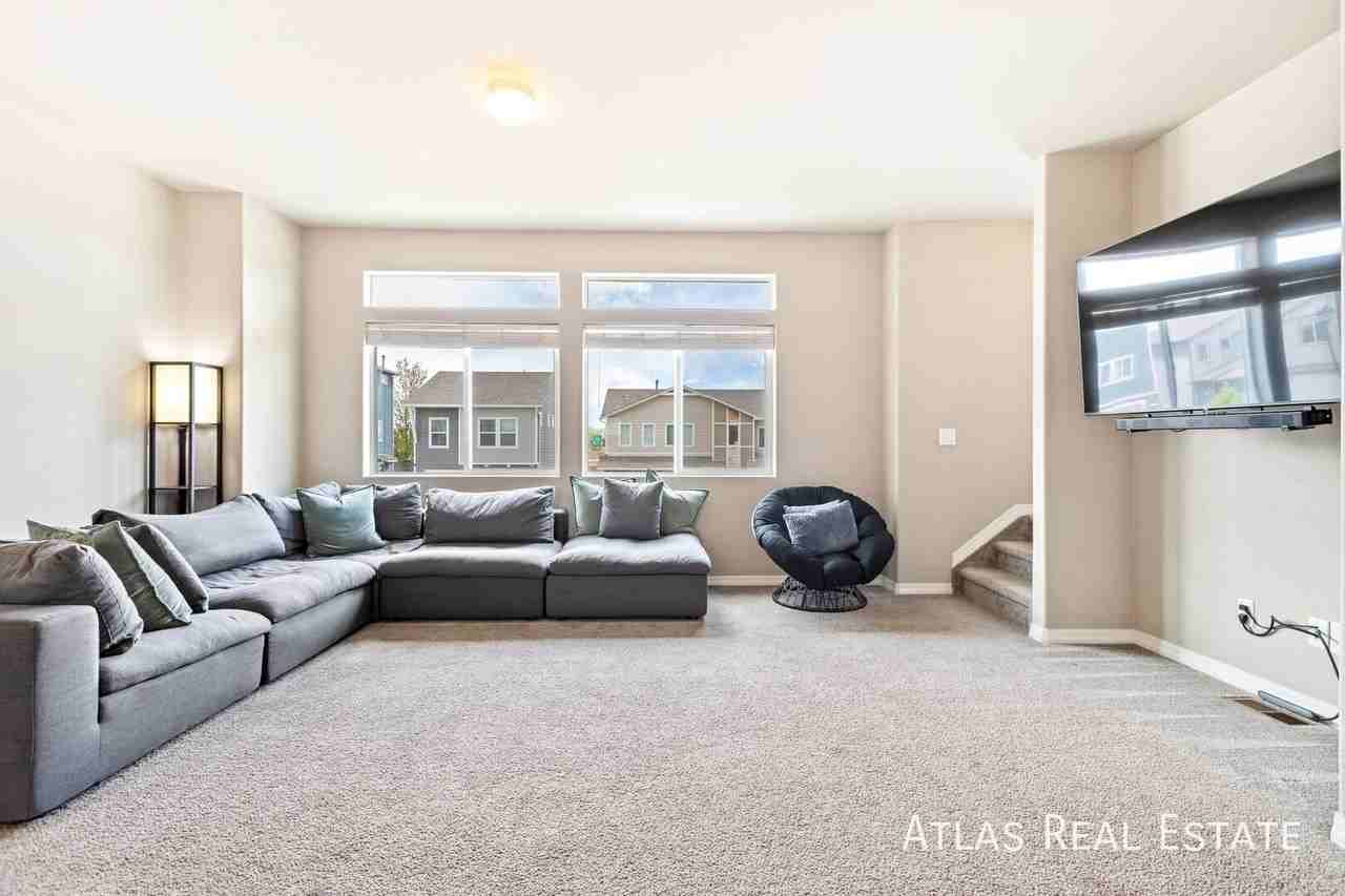 834 Grissom Dr - Photo 7 of 29
