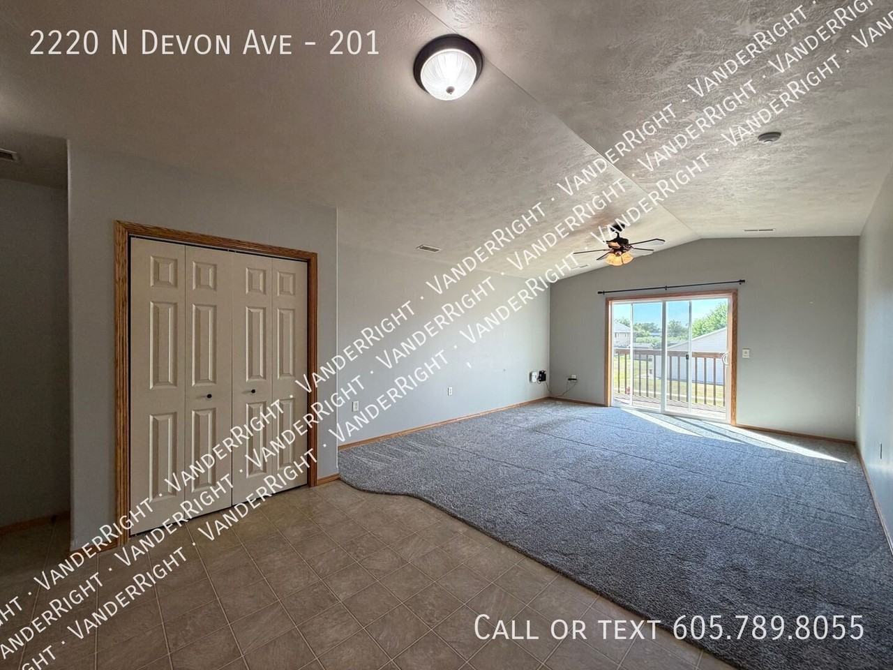 2220 N Devon Ave #201 - Photo 4 of 12