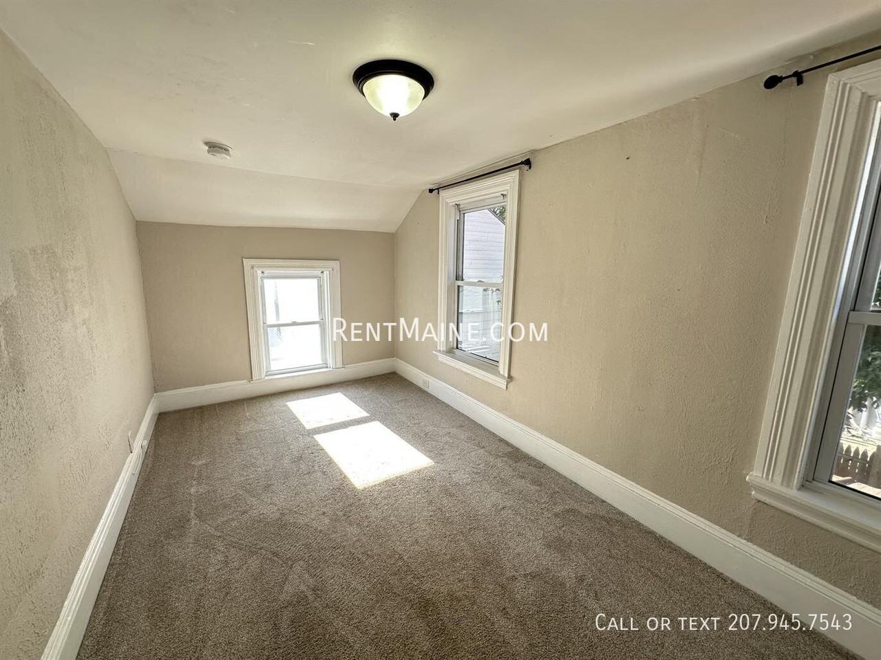 137 Grove St - Photo 7 of 12