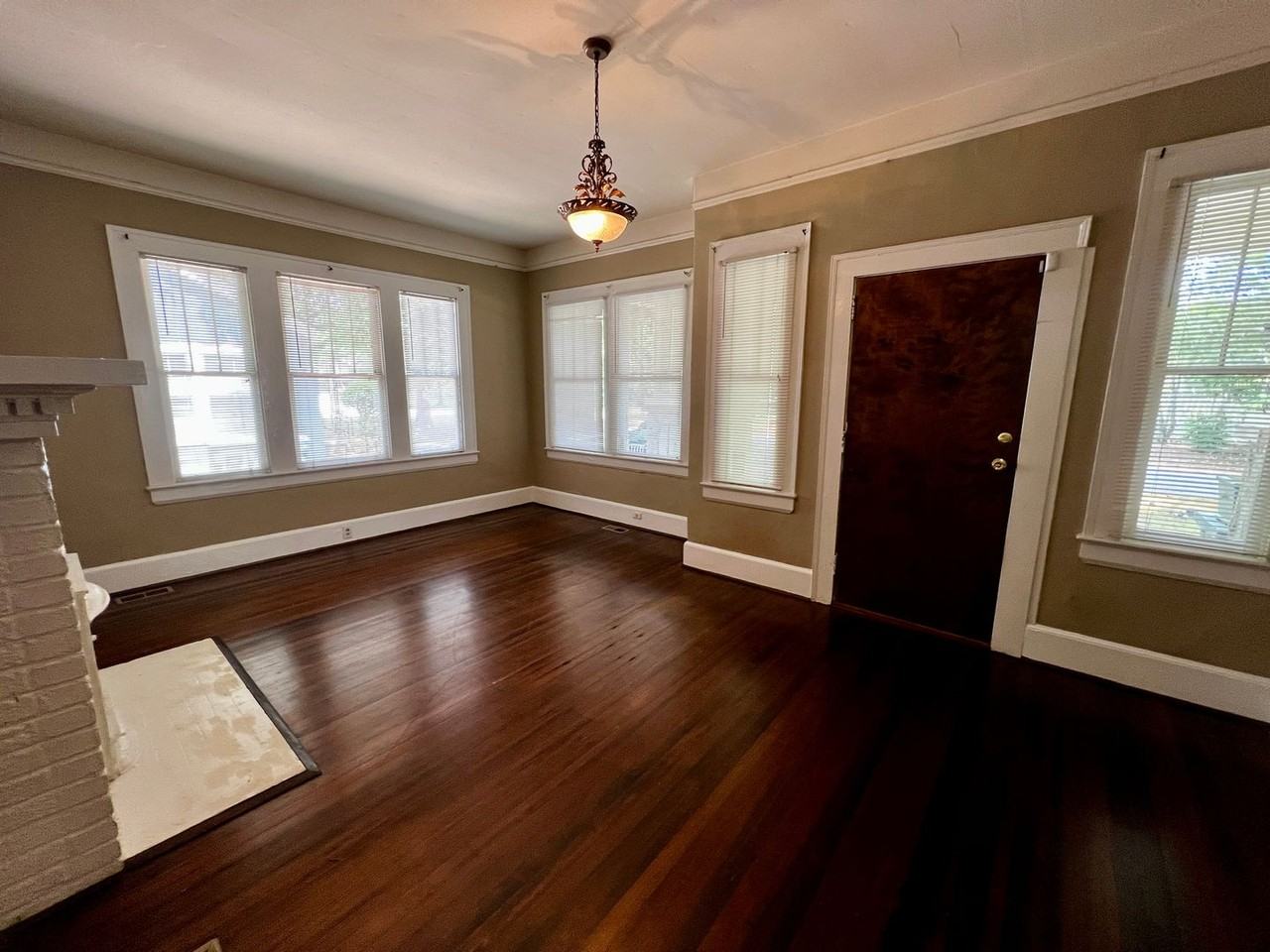 1001 Florence St - Photo 2 of 13