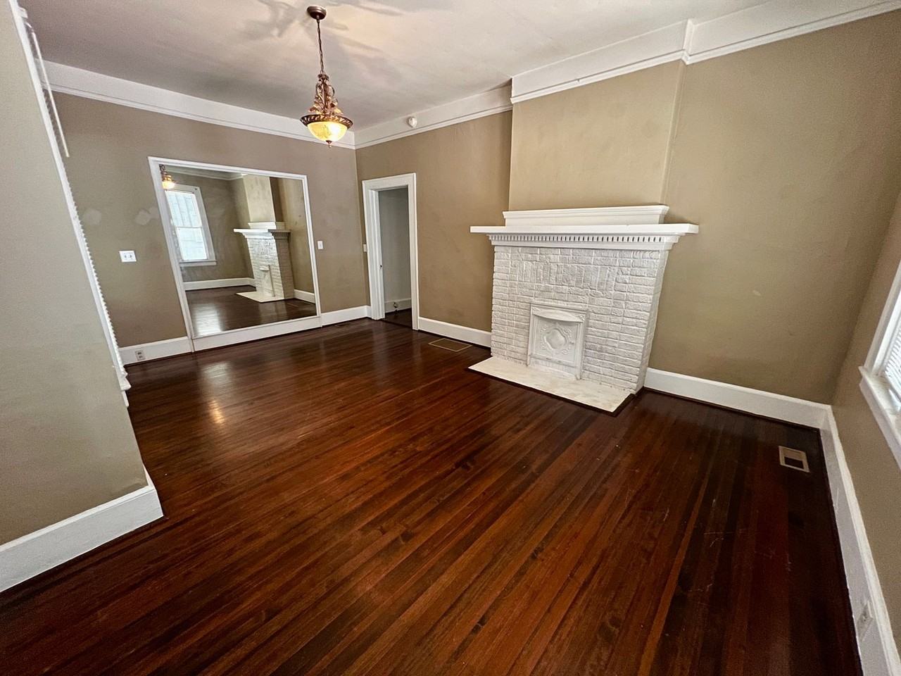 1001 Florence St - Photo 3 of 13