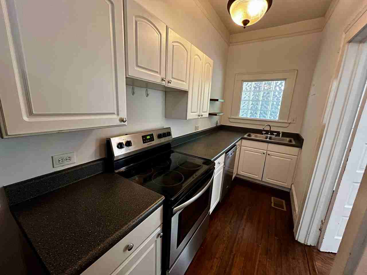 1001 Florence St - Photo 5 of 13