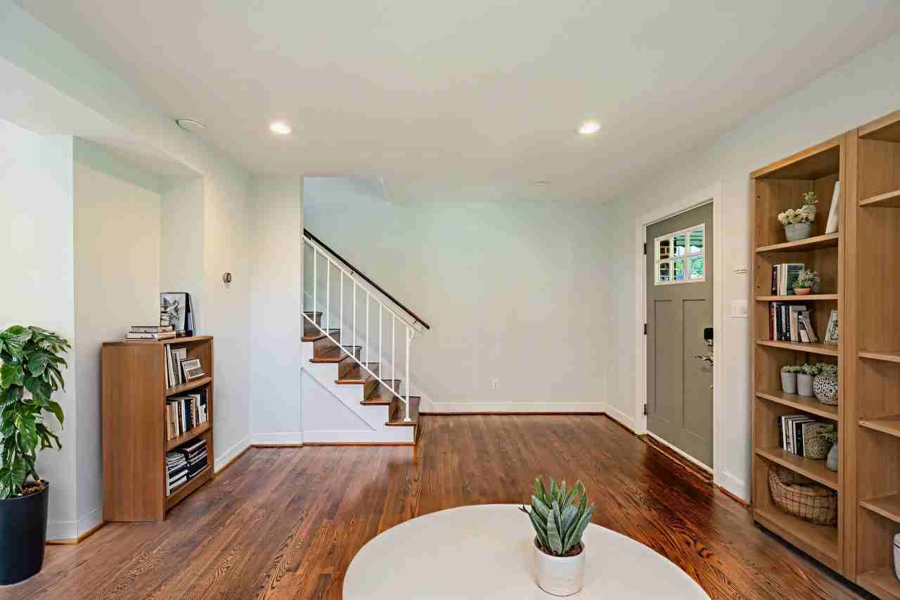 4963 8th St Ne - Photo 2 of 43