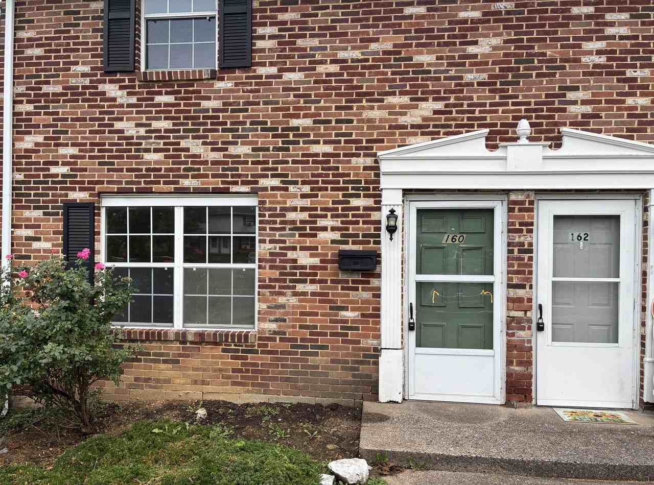 160 Ashford Dr - Photo 2 of 8