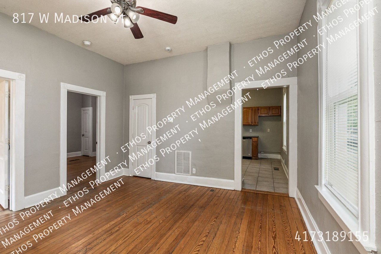 817 W Madison St - Photo 3 of 13