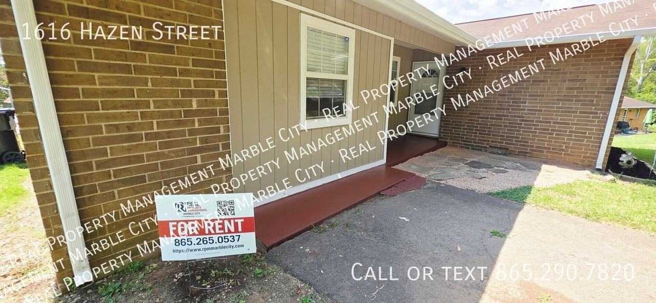 1616 Hazen St - Photo 3 of 31