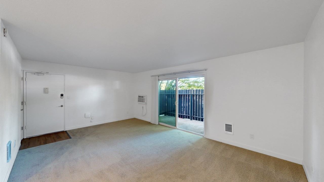 511 Alameda Del Prado #117 - Photo 5 of 15