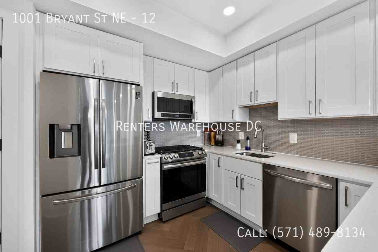 1001 Bryant St Ne #12 - Photo 5 of 26