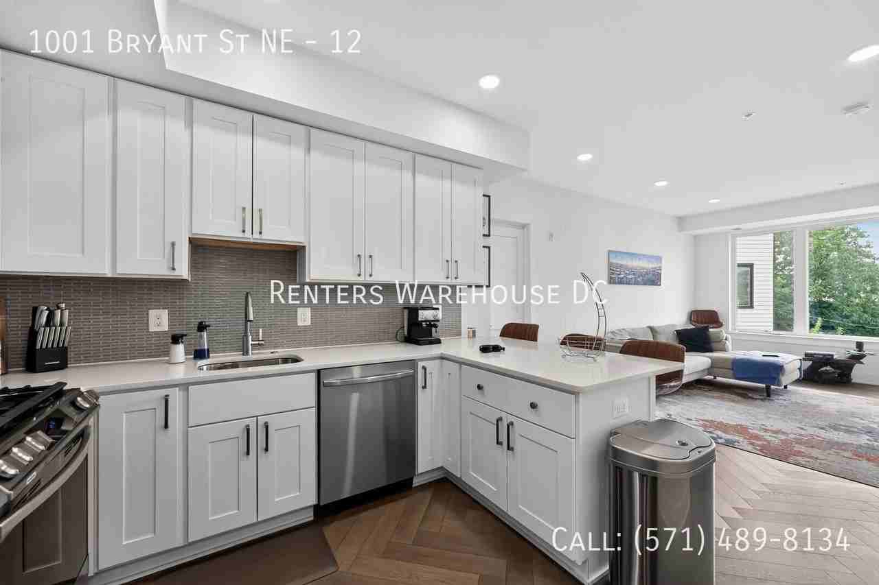 1001 Bryant St Ne #12 - Photo 6 of 26