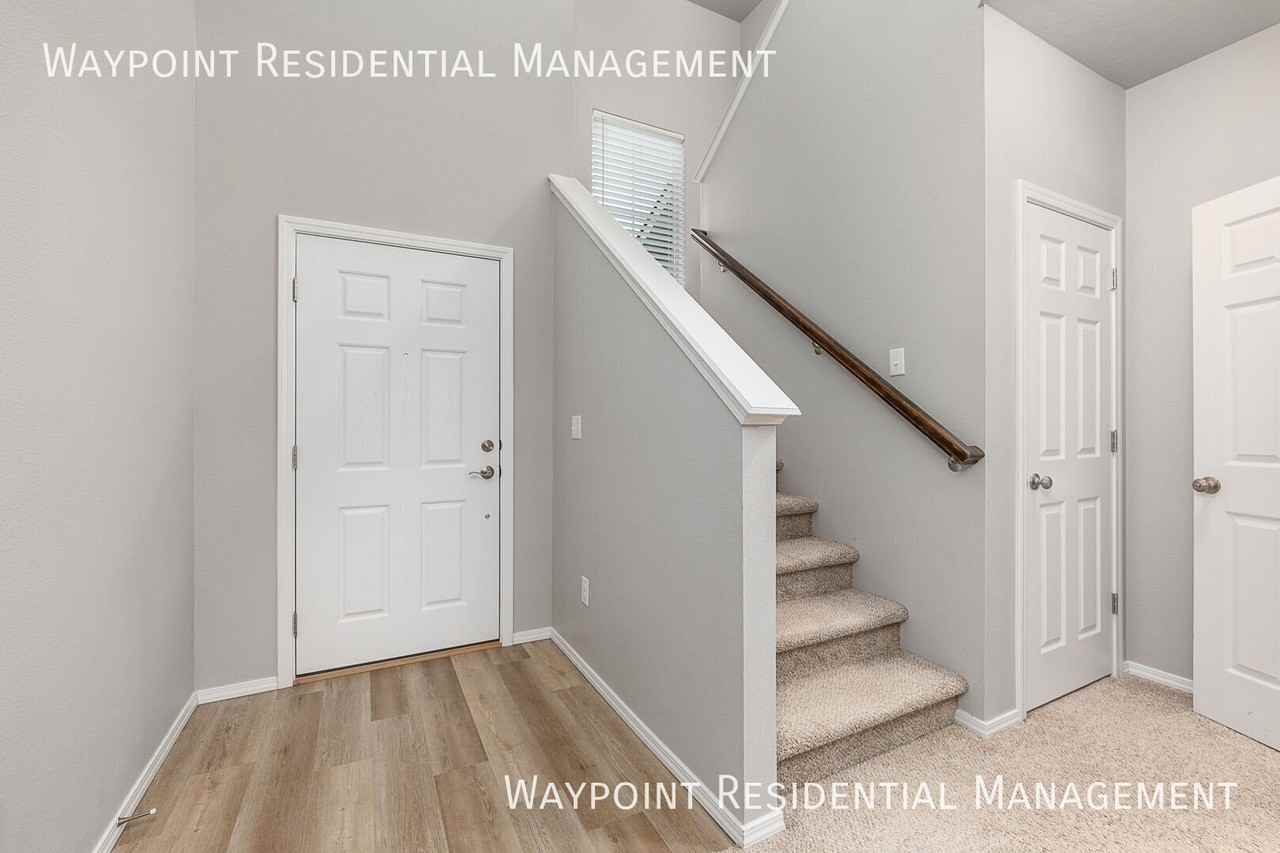 2123 N Bing Ave - Photo 4 of 45
