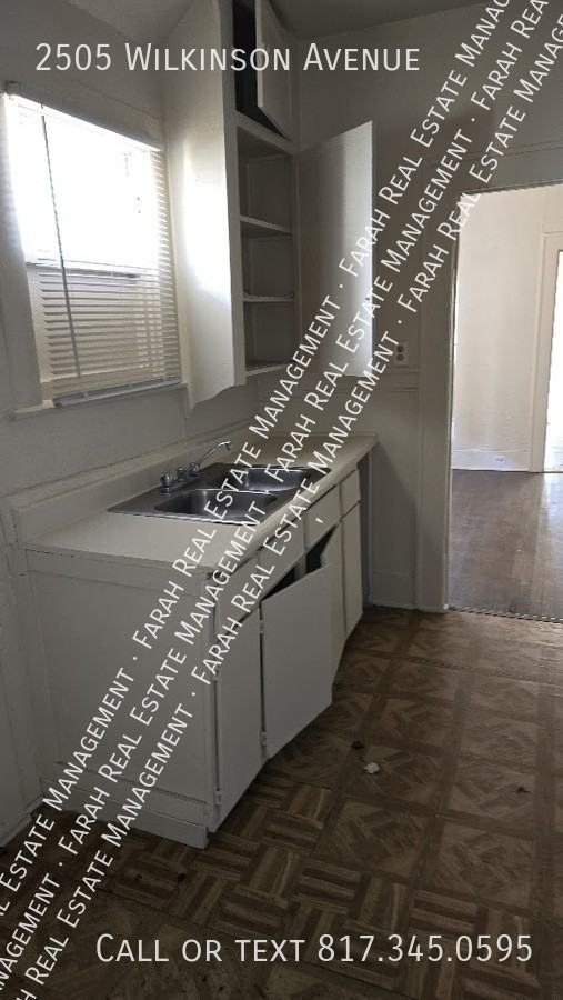 2505 Wilkinson Ave - Photo 5 of 12