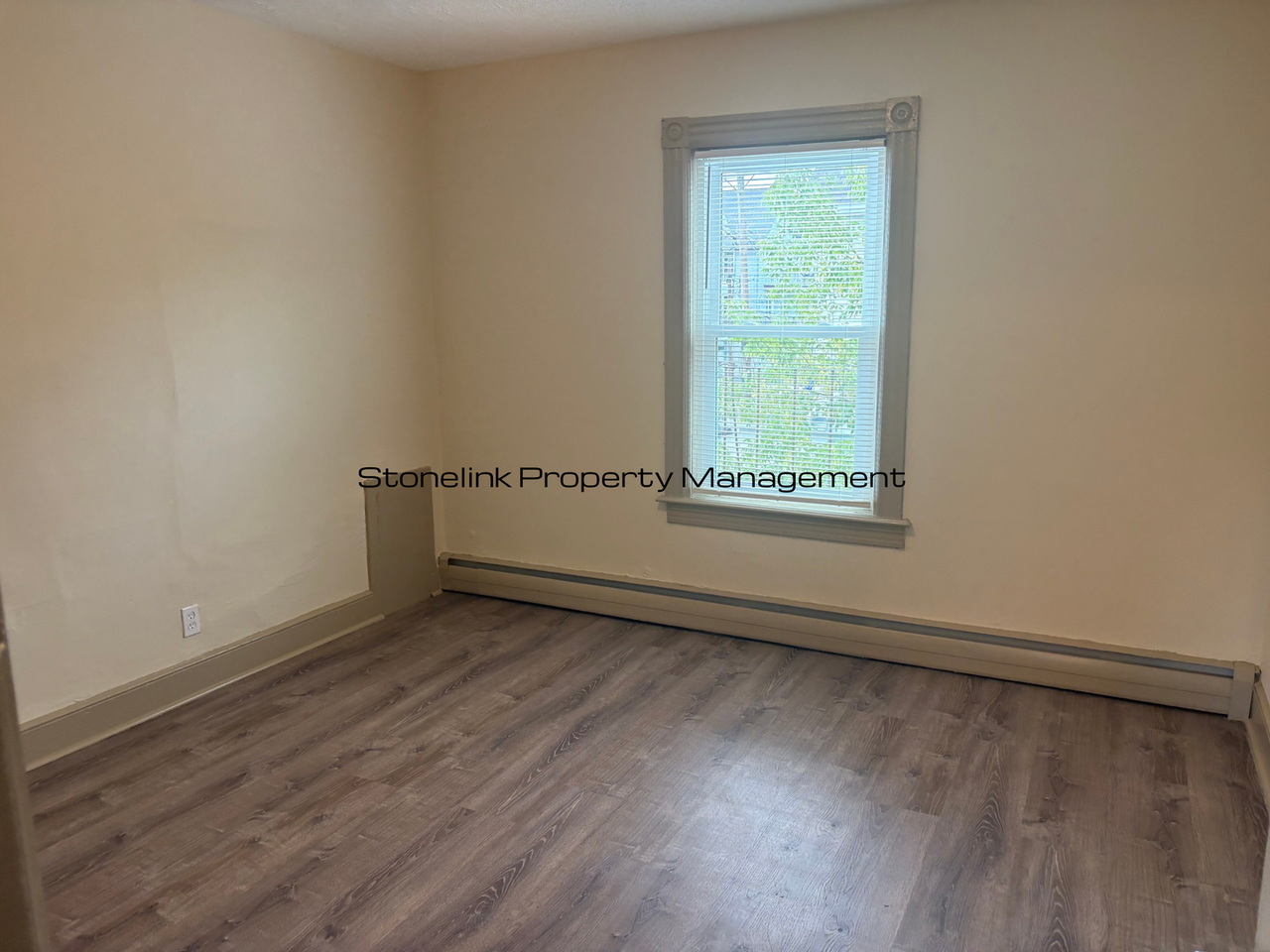 81 Fales Street - Photo 4 of 15