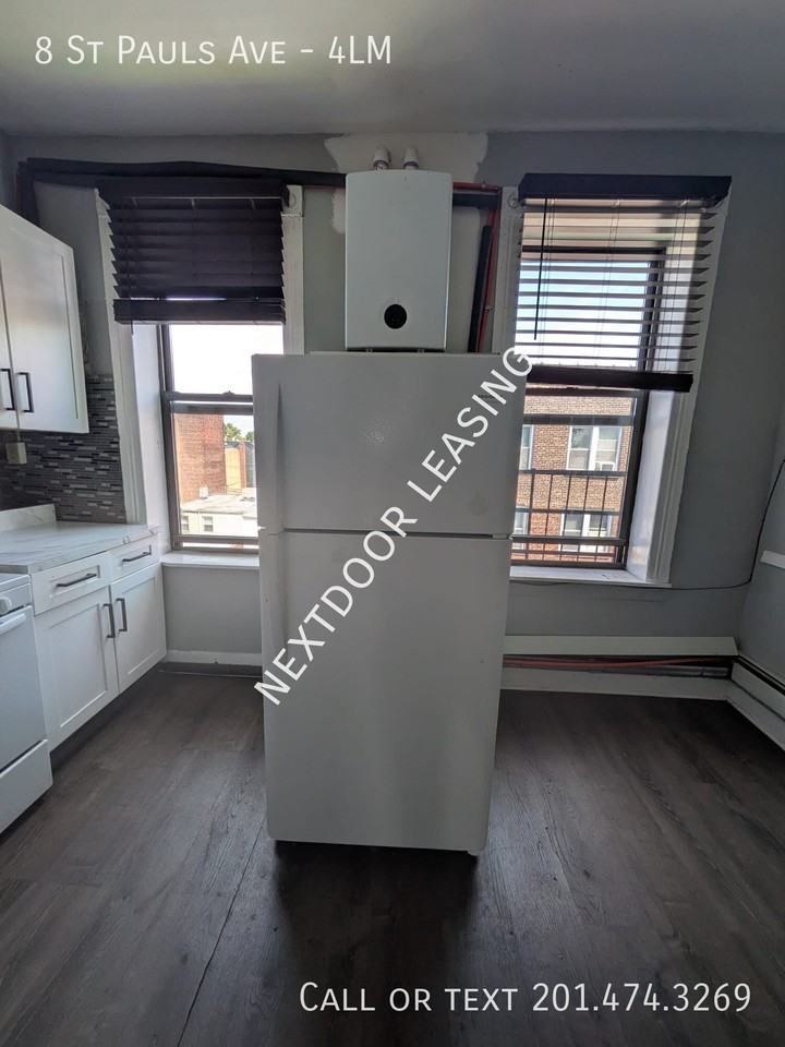 8 Saint Pauls Ave #4LM - Photo 4 of 11