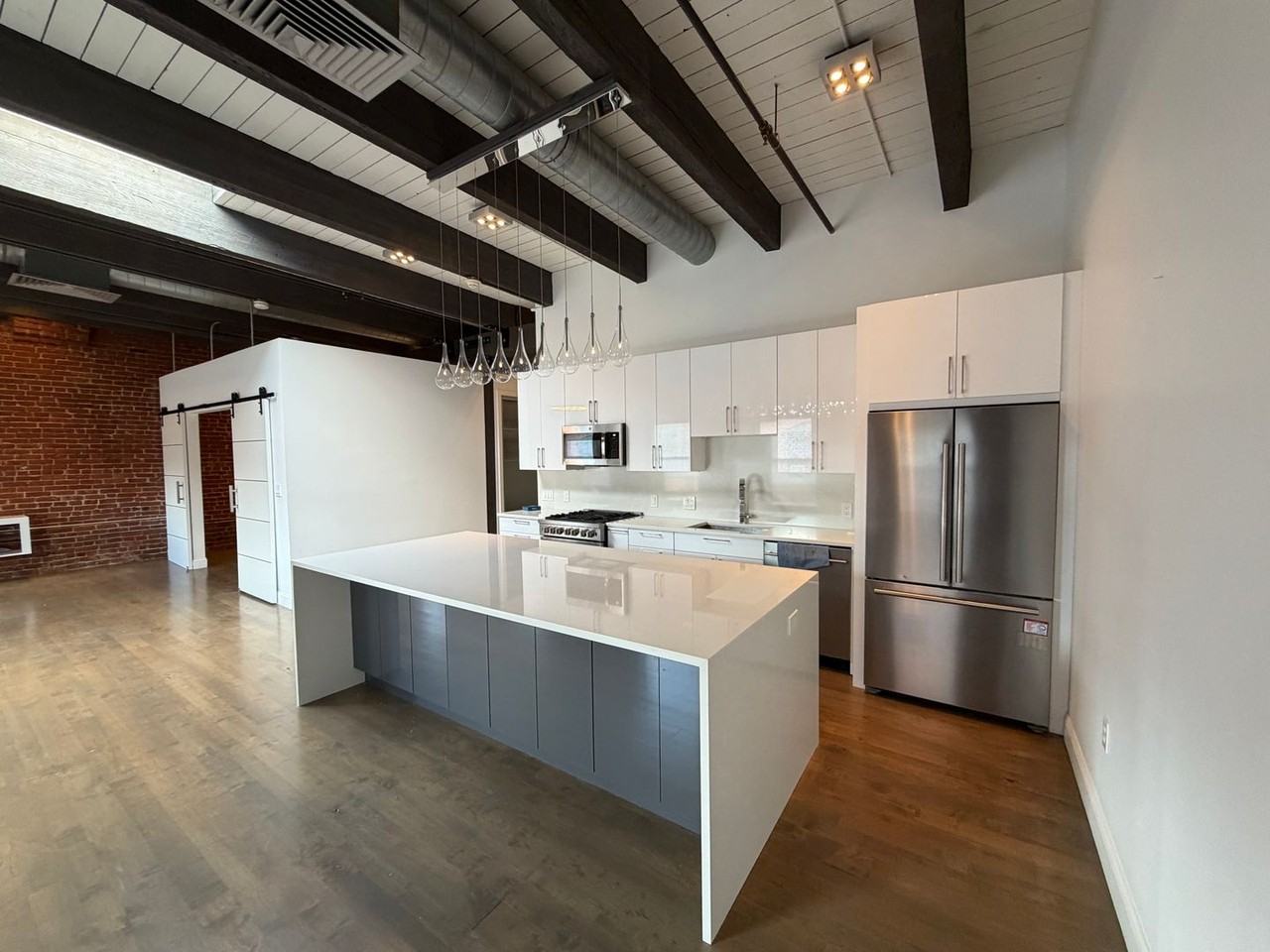 21 Wormwood St #621 - Photo 3 of 21