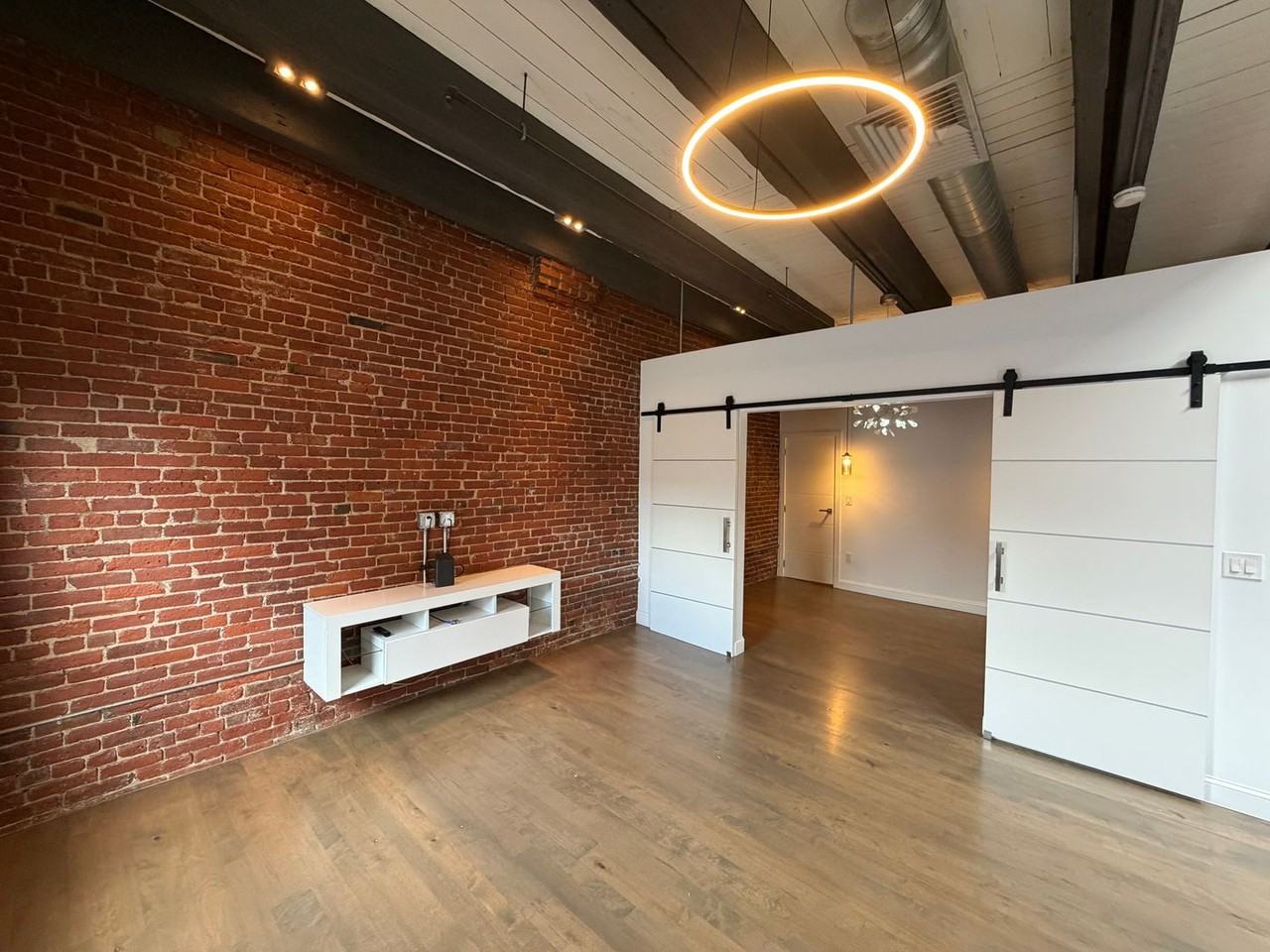 21 Wormwood St #621 - Photo 7 of 21