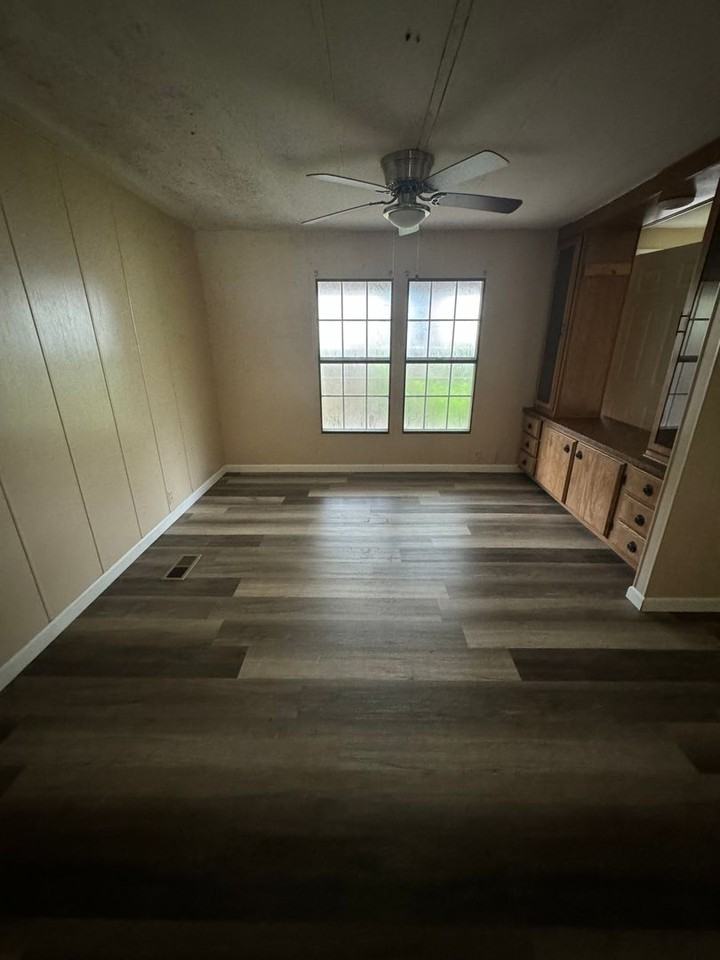 6841 Klug Pines Rd - Photo 5 of 10