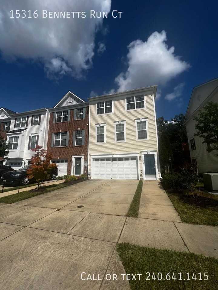 15316 Bennetts Run Ct - Photo 2 of 24