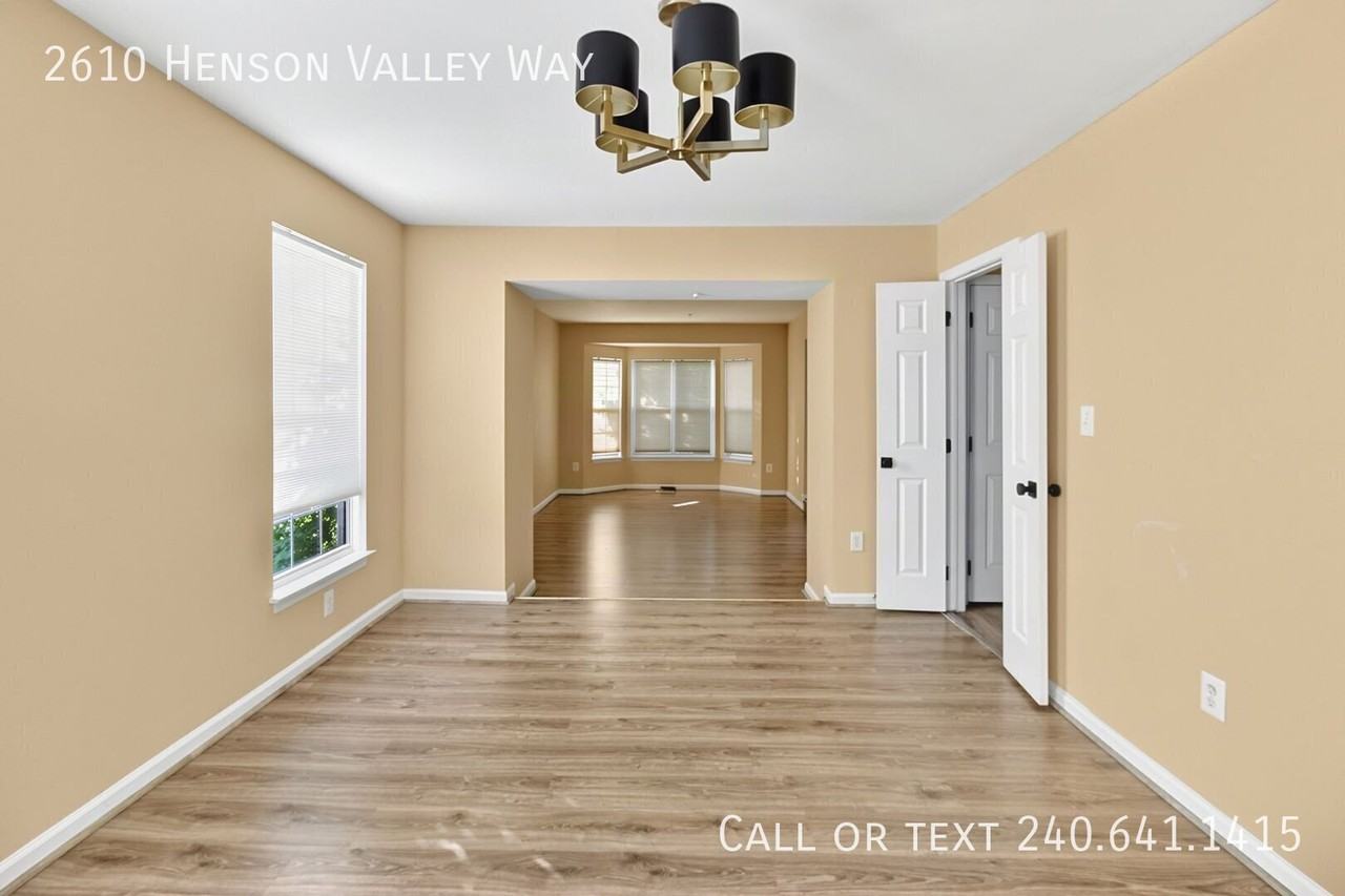 2610 Henson Valley Way - Photo 4 of 27
