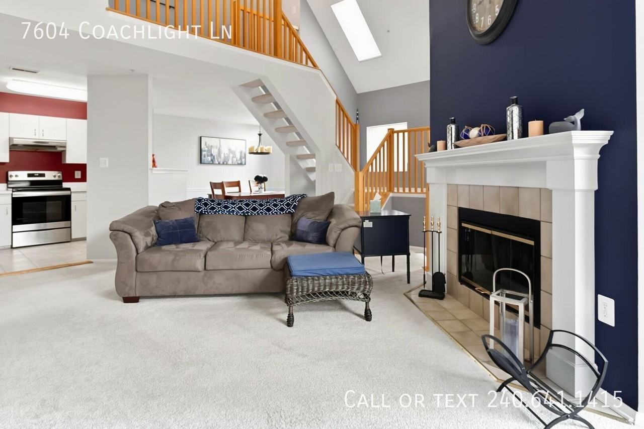 7604 Coachlight Ln - Photo 2 of 14