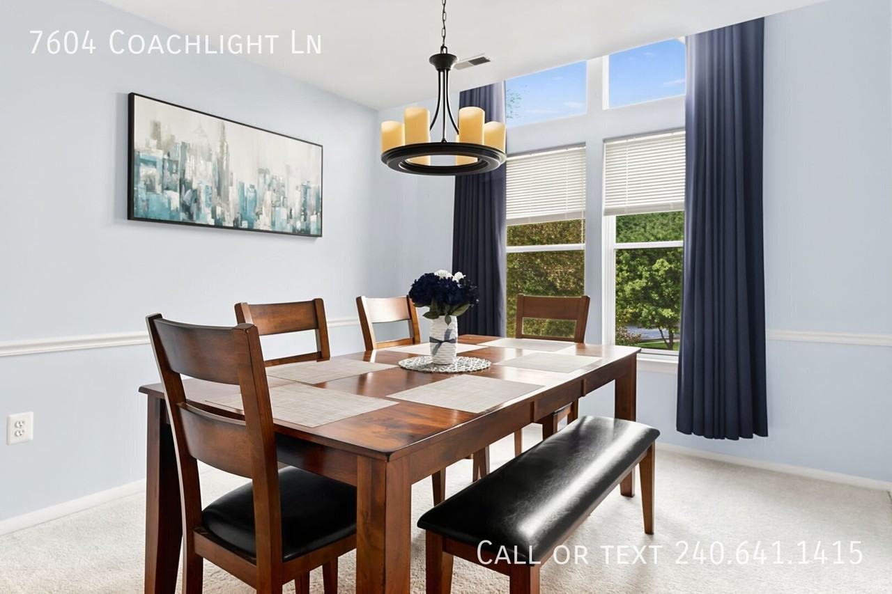 7604 Coachlight Ln - Photo 4 of 14