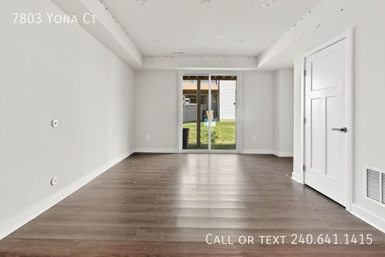 7803 Yona Ct - Photo 7 of 33