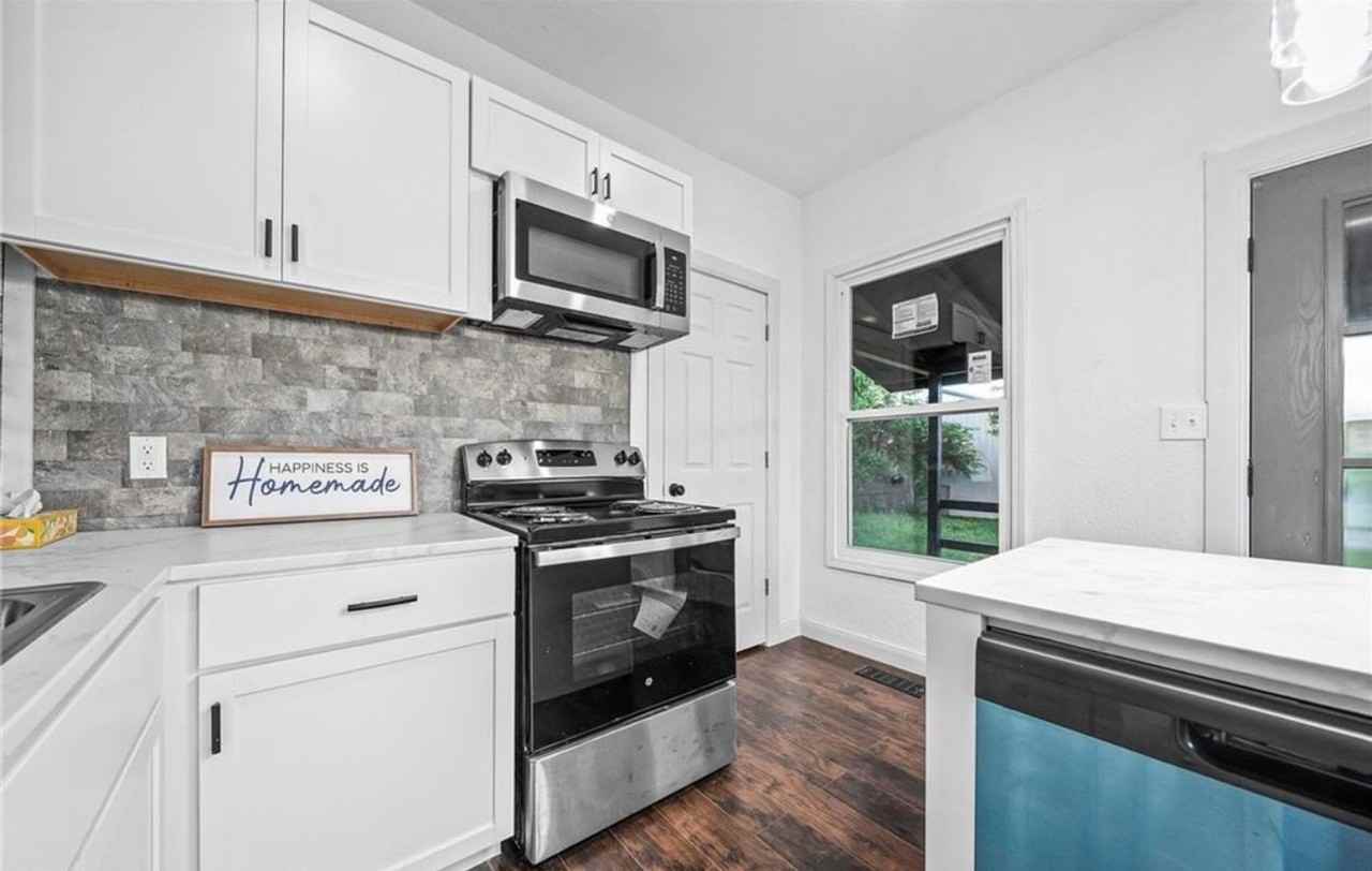 802 N 11th St - Photo 7 of 14