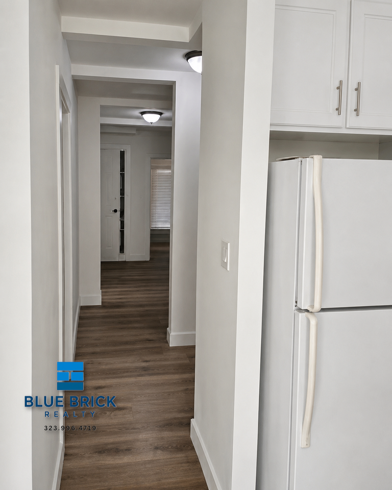 6121 10th Ave - Photo 2 of 8