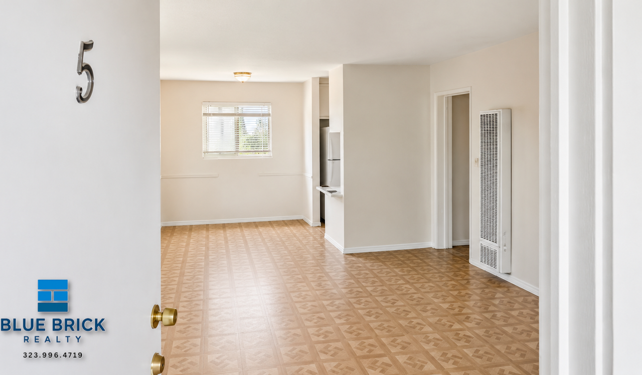 6929 Whitsett Ave #5 - Photo 3 of 15