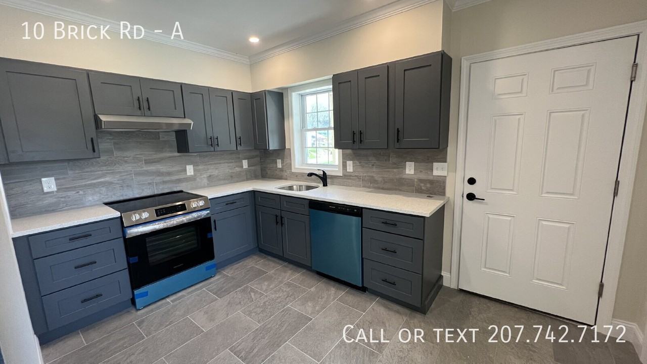 10 Brick Rd #A - Photo 5 of 24