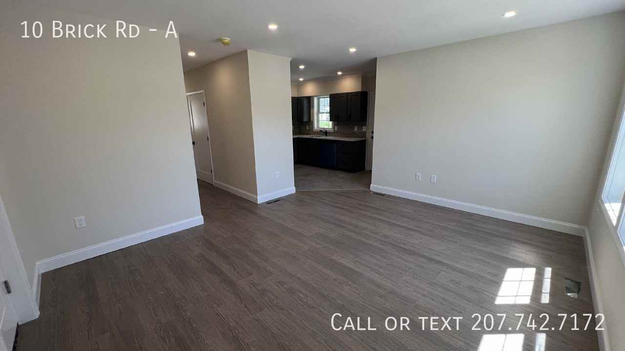 10 Brick Rd #A - Photo 7 of 24