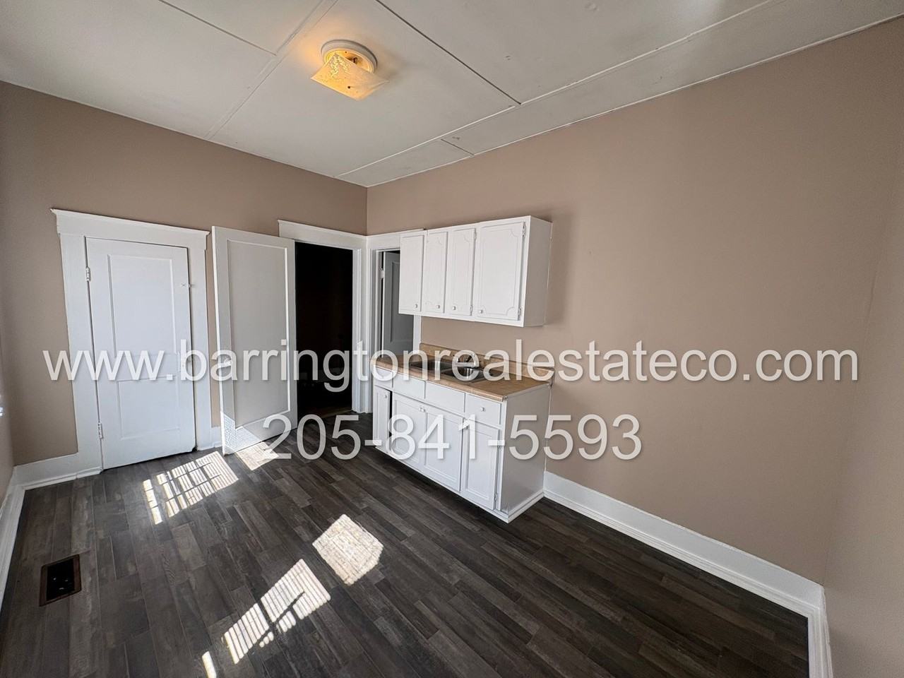 4224 Jackson St - Photo 3 of 4