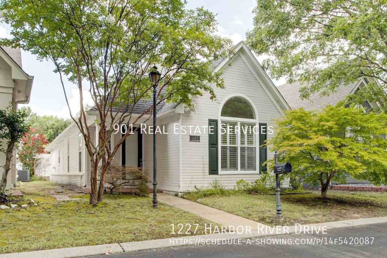 1227 Harbor River Dr - Photo 2 of 25