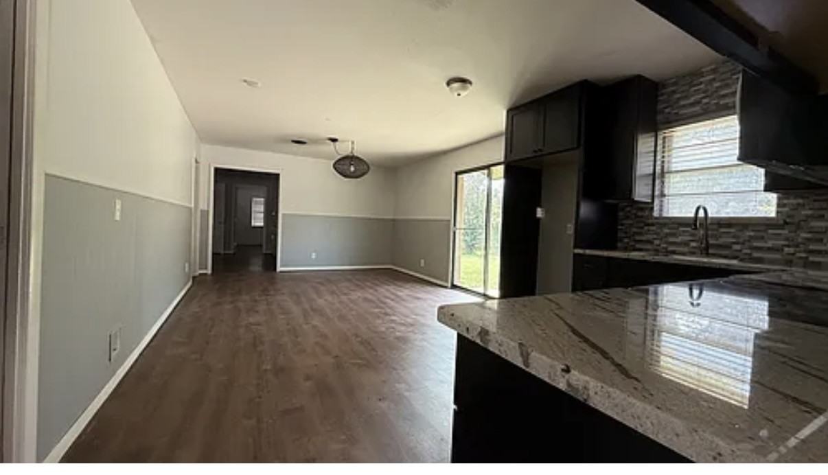 1606 Azalea Dr #NA - Photo 2 of 15