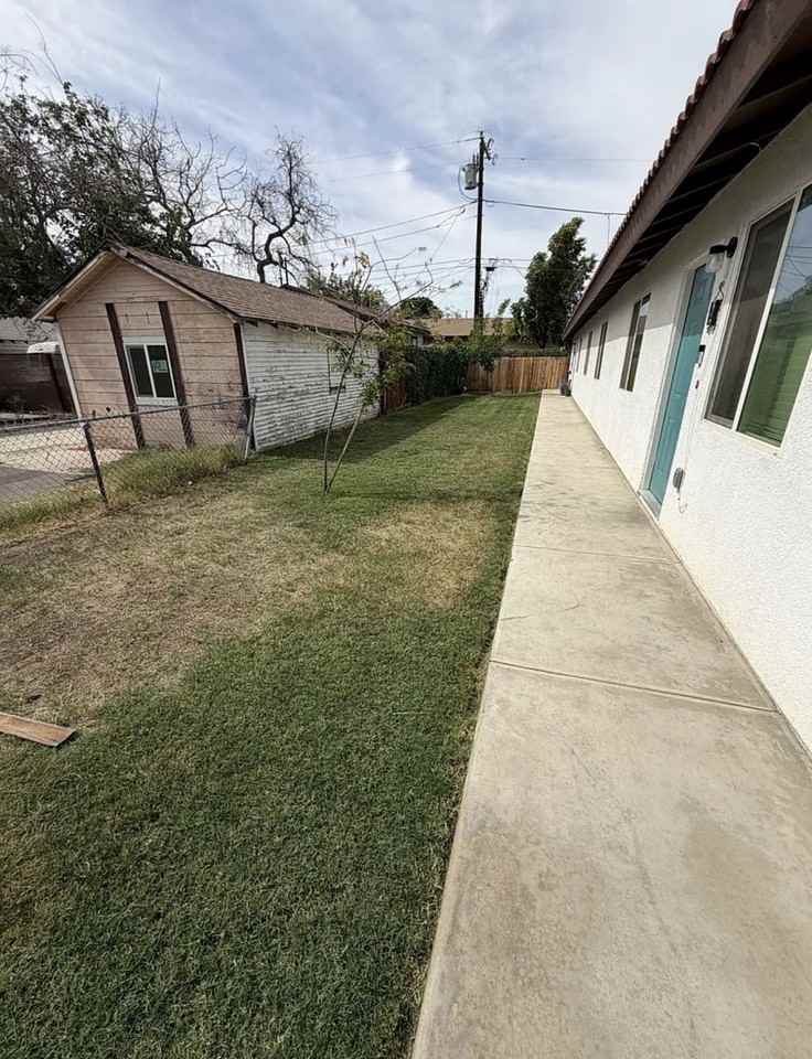216 E Belle Ave #A - Photo 6 of 17