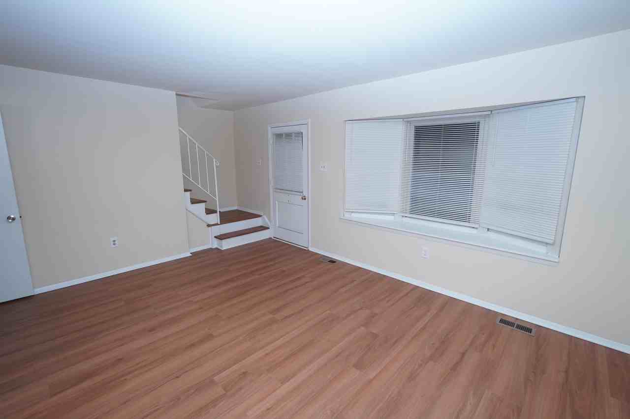 691 Towne Center Dr #691 - Photo 3 of 23