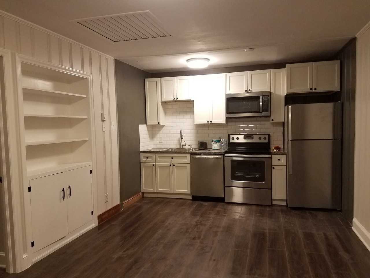 417 N Cedar St #6 - Photo 6 of 10