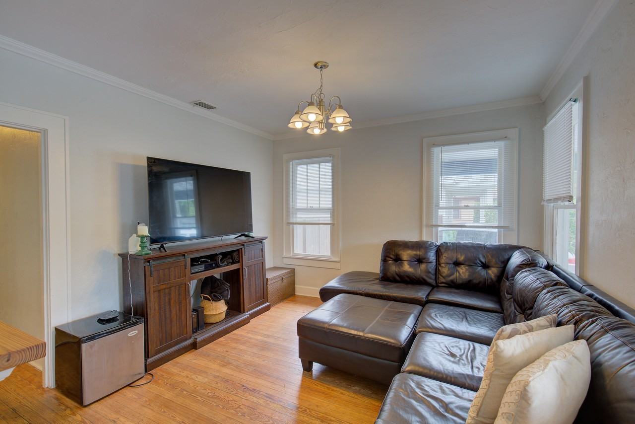 981 9th Ave S #NA - Photo 5 of 24