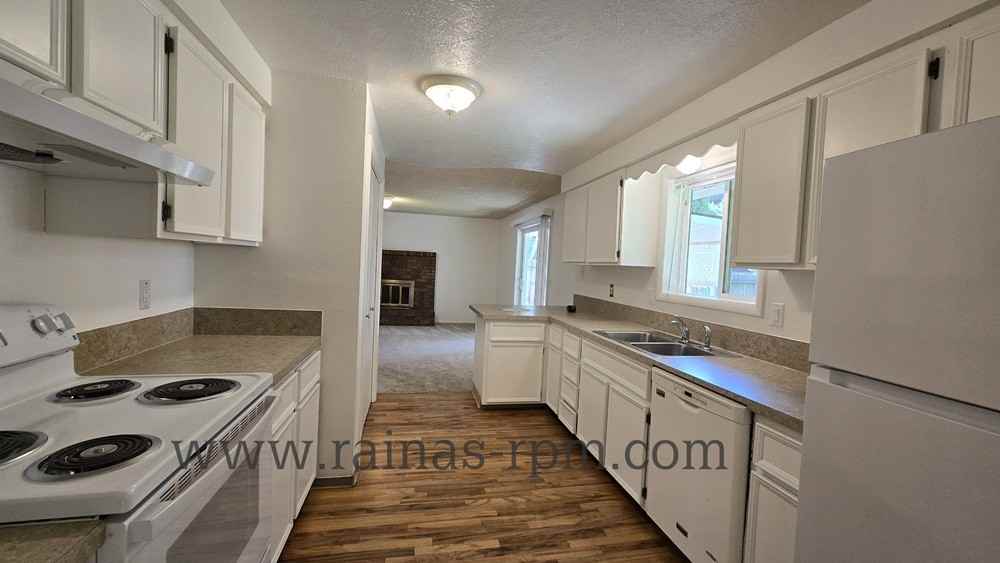 4051 S Ticonderoga Way #NA - Photo 3 of 15